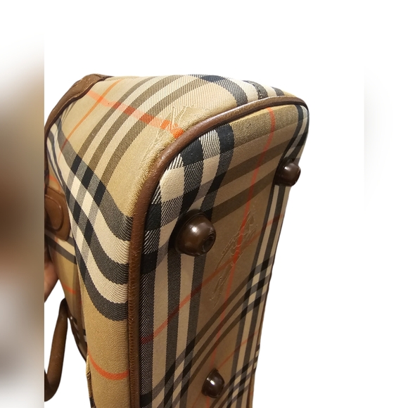 Burberrys Vintage Haymarket Check Crossbody Bag w/ COA - Picture 11 of 12